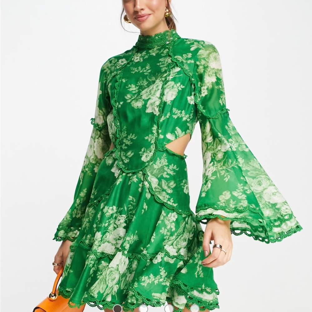 Green Floral Cutout Long-Sleeve Mini Dress